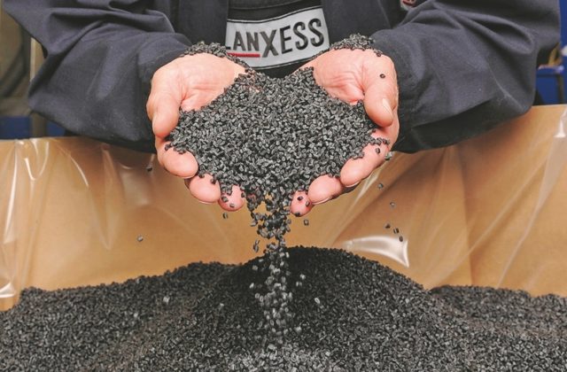 Nemecký LANXESS predstavuje na Battery Show 2022 pokrokové materiály pre elektromobilitu