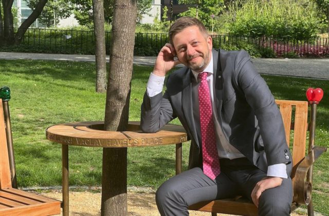 Vít Rakušan obhájil post predsedu českého vládneho hnutia Starostovia a nezávislí