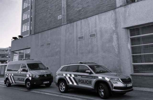 Muž zastrelil na krajskom úrade v Zlíne svoju expriateľku, ktorá tam pracovala (foto)