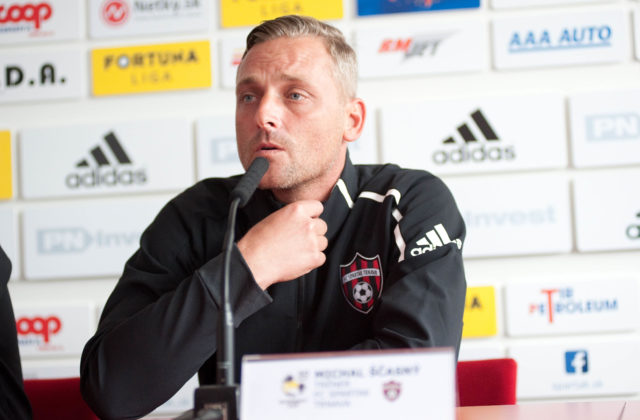 Stanislav Varga už nie je trénerom nováčika Fortuna ligy z Banskej Bystrice, nahradil ho Michal Ščasný