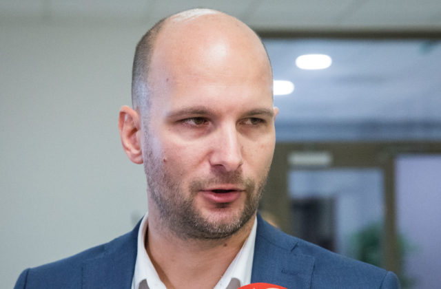 Nikdy neviete, čo sa udeje o hodinu, okomentoval Grendel vývoj koaličnej krízy