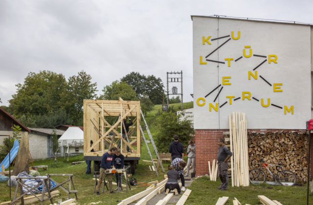 Medziľudské vzťahy dostali v predchádzajúcich dvoch rokoch ťažkú ranu. Pandémia ich zasiahla viac než vojna