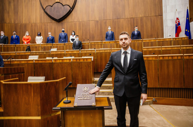 Sulík povalil už tretiu vládu, konštatuje Gyimesi a podmienku SaS označil za vrcholnú drzosť