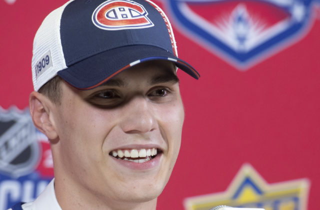 Juraj Slafkovský ako chlapec radšej zbieral kartičky s futbalistami, čoskoro bude mať svoju vlastnú hokejovú