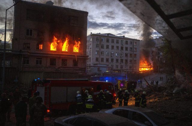 Na Donbase opäť Rusko útočilo na viac ako 40 obcí len za posledný deň