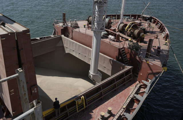 Kyjev obnovuje riečne prístavy na Dunaji, cieľom je obísť ruskú blokádu Čierneho mora