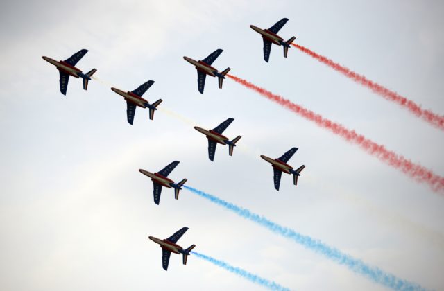 Medzinárodné letecké dni SIAF 2022 budú opäť na letisku Kuchyňa, lákadlom majú byť aj vrtuľníky Black Hawk (video)