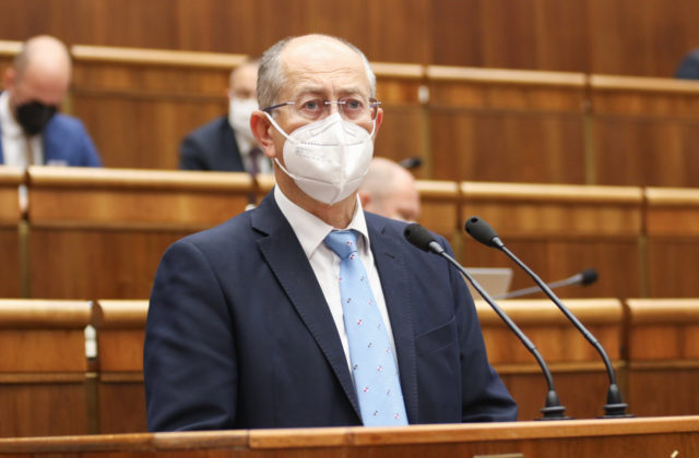 Matovič je chyba v systéme a Sulík sa tvári ako záchranca štátu, podľa Kremského je to rozbitie vlády v priamom prenose