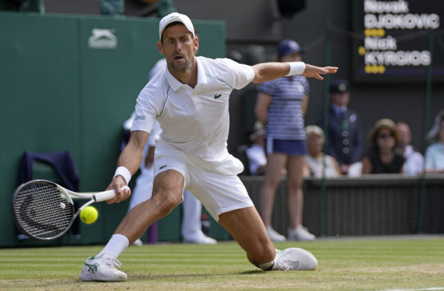 Djokovič vyhral Wimbledon štvrtýkrát za sebou. Je to tak trochu boh, skonštatoval po finále Kyrgios (video+foto)