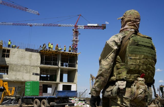 Rusi na Ukrajine posilňujú frontové línie Wagnerovou skupinou