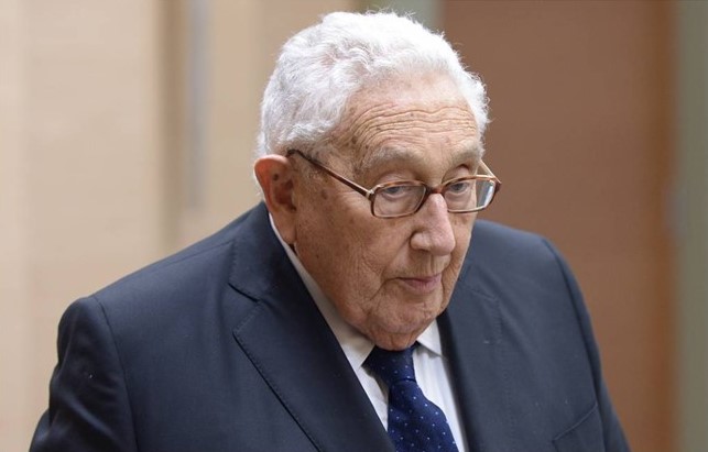 Kissinger verí, že USA sú na pokraji vojny s Ruskom a Čínou