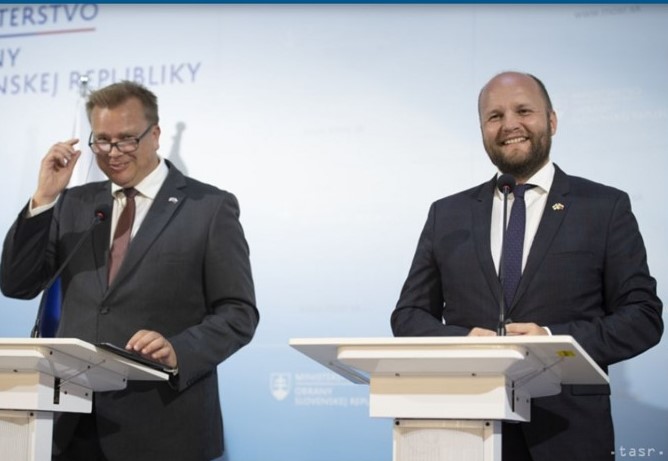 Naď uzavrel s Fínskom dohodu na nákup BOV 8×8 za 447 miliónov eur