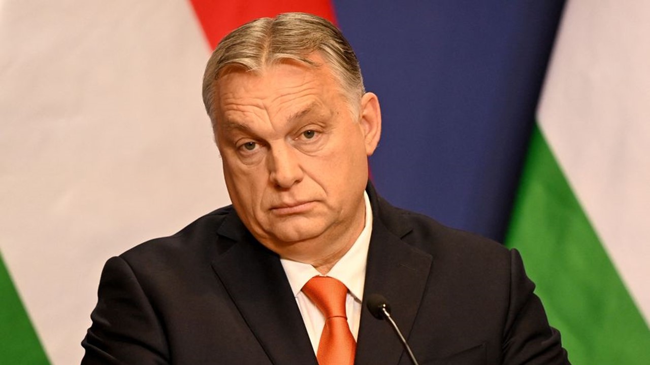 Lídri hlavných politických skupín EP odsúdili Orbánov „otvorene rasistický“ prejav