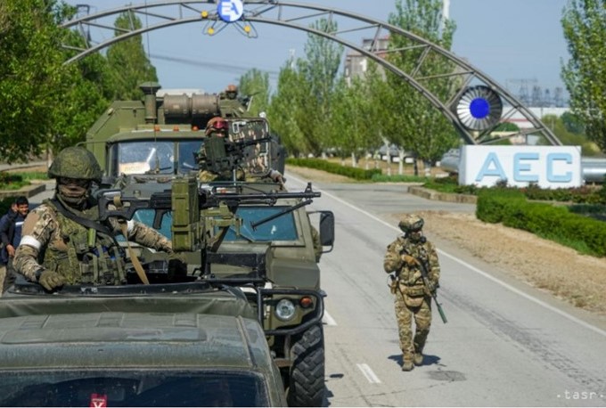 Štyria západní lídri apelovali na bezpečnosť v okolí Záporožskej elektrárne