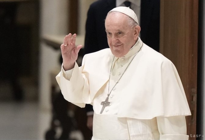 Vatikánsky štátny sekretár: Pápež nie je proruský, iba volá po mieri
