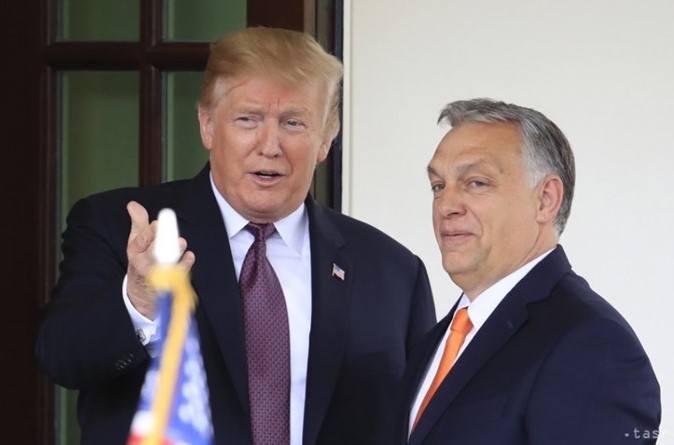 Trump po troch rokoch prijal Orbána, hovorili o migrácii i o mieri