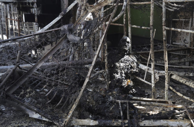 Rusi použili termobarické zbrane pri masovej vražde vojnových zajatcov v Olenivke, k žiadnemu raketovému útoku tam nedošlo