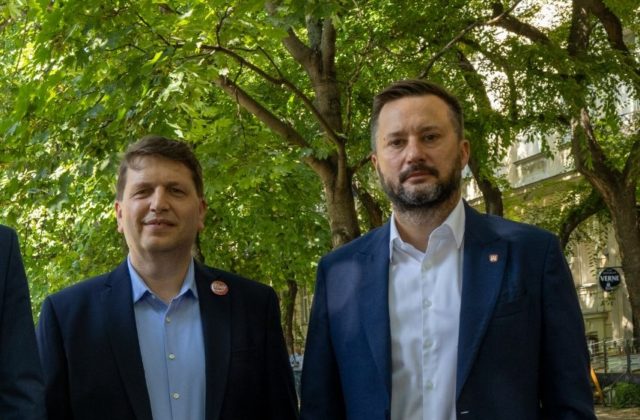 Vagač odmieta obvinenia starostky Aufrichtovej zo šírenia dezinformácií, zastal sa ho primátor Vallo (video)