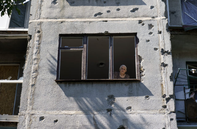 Útoky v Doneckej oblasti za uplynulý deň zabili piatich civilistov, padlo tiež 300 ruských vojakov