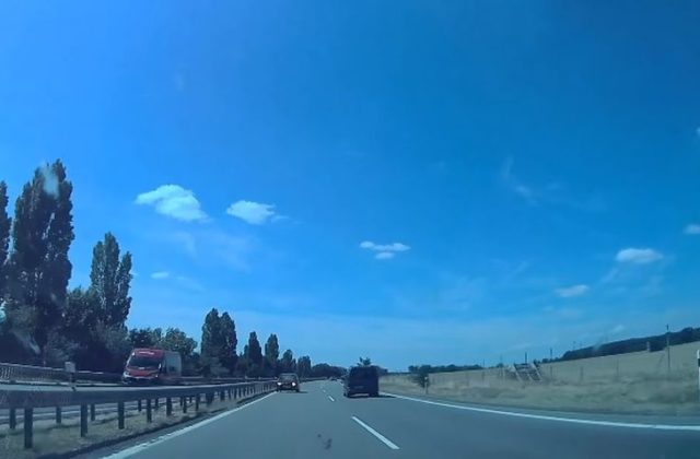 Osemdesiatšesťročný vodič jazdil po diaľnici R1 v protismere