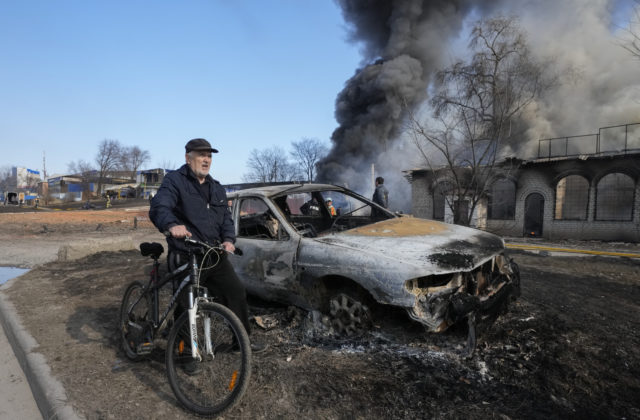Partizáni v Luhanskej oblasti likvidujú jedného kolaboranta za druhým. Do vzduchu ho vyhodili, keď bol v aute