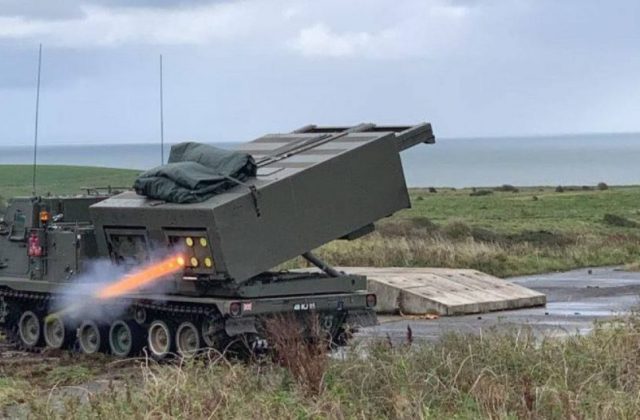 Veľká Británia splnila, čo sľúbila. Na Ukrajinu dorazili salvové raketomety M20 MLRS