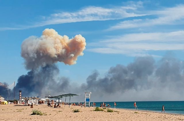 Rusi evakuujú svoje rodiny z pobrežia Azovského mora, medzi okupantmi vládne strach