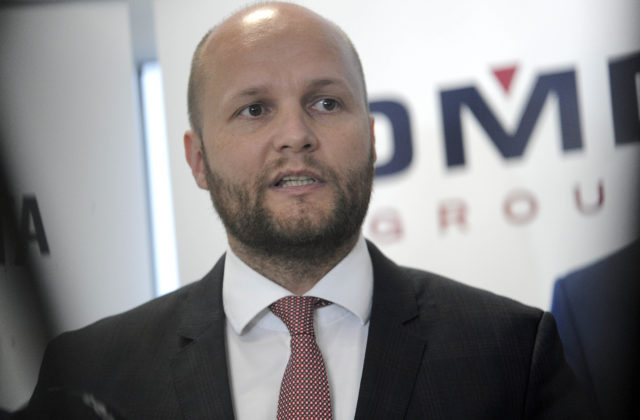 Naď praje Krúpovi len to najlepšie, hoci ho „odkopol ako špinavé prádlo“. To bola posledná kvapka