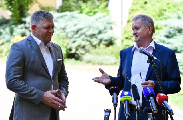 Belica chce šéfovať Nitrianskemu kraju už šiestykrát. Podľa Fica na Slovensku niet skúsenejšieho župana (video)