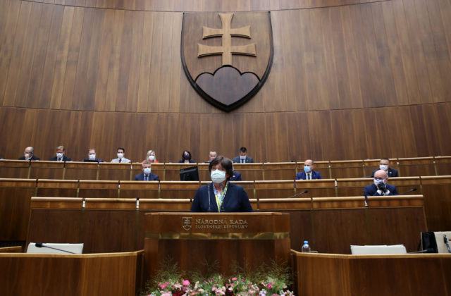 Národná rada Slovenskej republiky bude voliť nového ombudsmana či ombudsmanku na októbrovej schôdzi