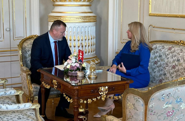 Krajniak a prezidentka prebrali na stretnutí rôzne možnosti inflačnej pomoci, ale aj otcovskú dovolenku