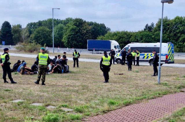 Na Slovensko prichádzajú najmä ľudia utekajúci pred konfliktom v Sýrii, podľa Guckého tu však ostávať nechcú