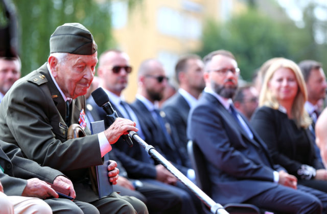 Prezidentka Čaputová povýšila troch veteránov a účastníkov SNP