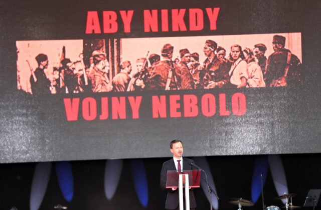 Slovensko dobre rozumie odkazu SNP a dôkazom je pomoc Ukrajine, povedal premiér Heger