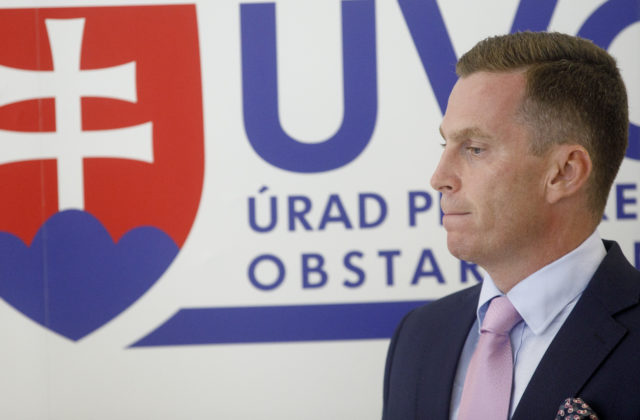 Podpredseda ÚVO by mal predložiť osvedčenie v súvislosti s utajovanými skutočnosťami až po vymenovaní, navrhuje Sme rodina
