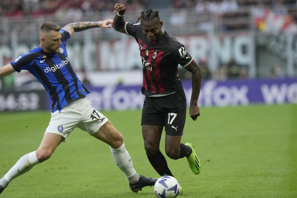 Škriniar odohral celé milánske derby, ale z výhry sa netešil, v drese AC zažiaril Rafael Leao