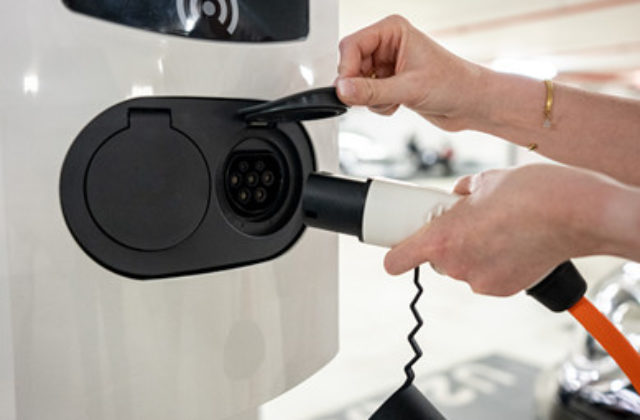 Nástenné nabíjacie stanice sú teraz ešte bezpečnejšie a odolnejšie