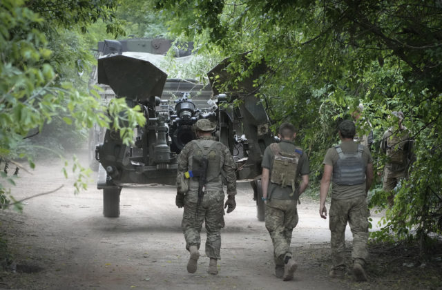 Rusi prišli vo vojne o tisícky vojakov, v Doneckej oblasti zabili deväť civilistov