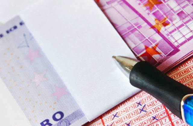 Slováci hrajú hazardné hry radi a často, ale tipovanie zápasov nie je na prvom mieste