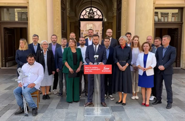 Vallo to sám nedá, ale so svojím tímom sa opäť pokúsi získať post primátora Bratislavy (video)
