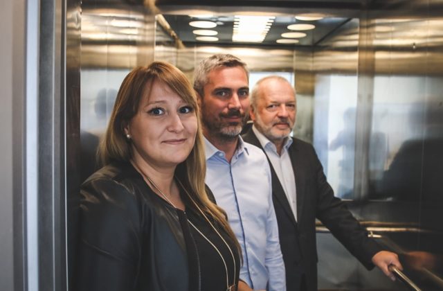 Vláda odvolala tajomníkov z ministerstiev školstva aj spravodlivosti, na agrorezort zas dosadila Haščáka