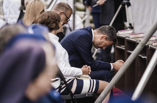K životu treba pristupovať s pokorou a na nenávisť odpovedať láskou, uviedol Heger počas púte v Šaštíne (foto)