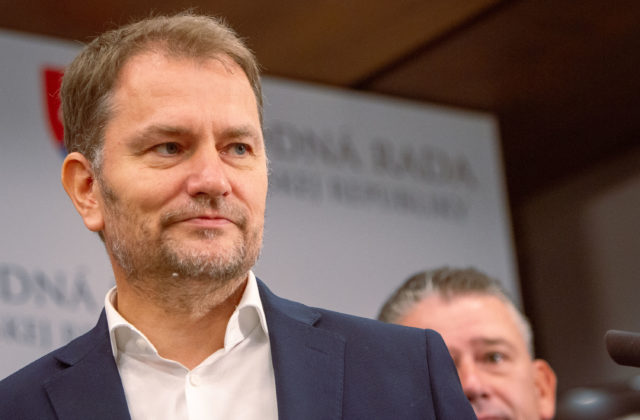 Matovičove útoky na média zdvihli zo stoličky aj medzinárodné organizácie, kritike sa nevyhol ani Heger