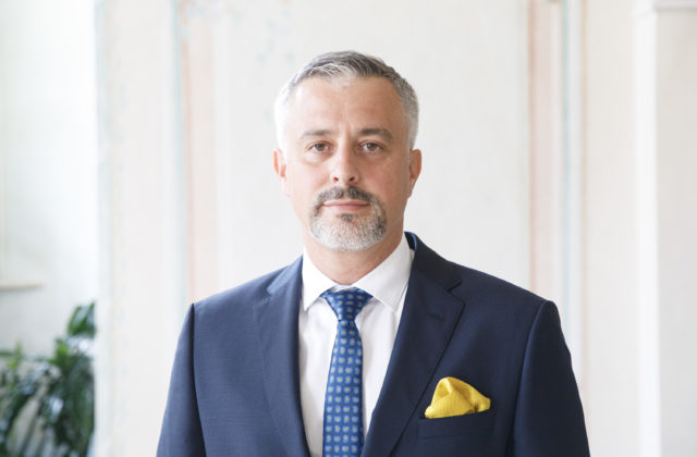 Vláda rozhodla o plate pre šéfa Štatistického úradu, presiahne tritisíc eur mesačne