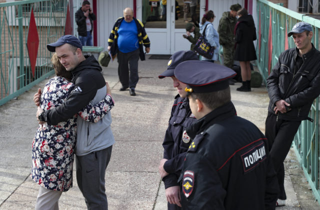 Rusi nie sú na mobilizáciu pripravení, podľa analytikov ochota narukovať bude nízka a motivácia bojovať ešte nižšia