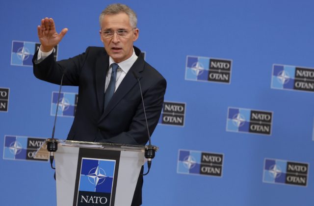 Stoltenberg: Ruské pseudoreferendá na Ukrajine sú neskrývaným porušovaním medzinárodného práva