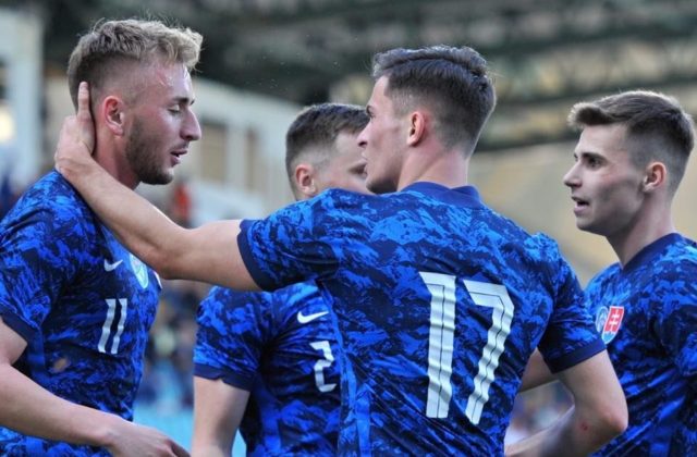 Sen „dvadsaťjednotky“ o európskom šampionáte sa rozplynul za 18 minút, postup Ukrajiny zariadil hetrikom Sikan