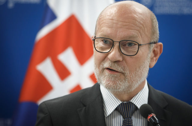Najväčším úspechom slovenskej diplomacie je vstup do medzinárodných spoločenstiev, myslí si Káčer