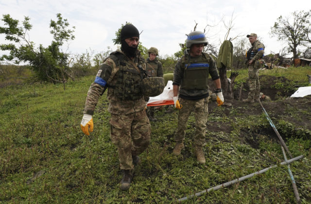 Vyjednávania priniesli ďalšiu výmenu, domov sa vďaka tomu dostalo 6 Ukrajincov