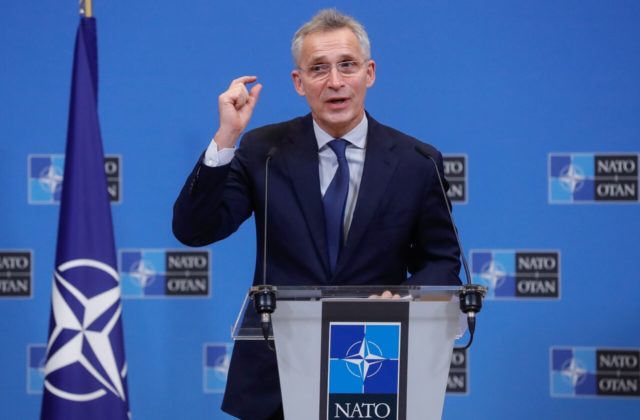 Stoltenberg: Je čas privítať Fínsko a Švédsko ako plnoprávnych členov NATO